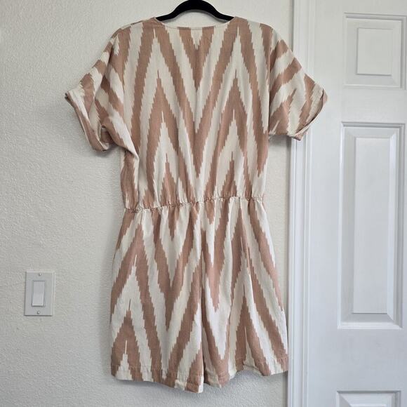 Lou & Grey Loft Chevron Romper V-neck Cotton Short Sleeve Pockets Women Size M - Picture 4 of 16